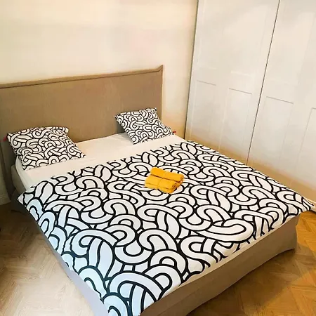 Апартаменты Spacious Old Town Flat, Munster Цюрих