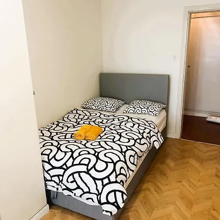 Spacious Old Town Flat, Munster Lejlighed